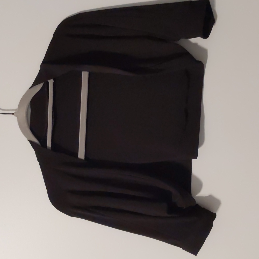 B. Smart Cropped Shawl